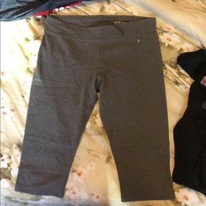 Grey yoga capris